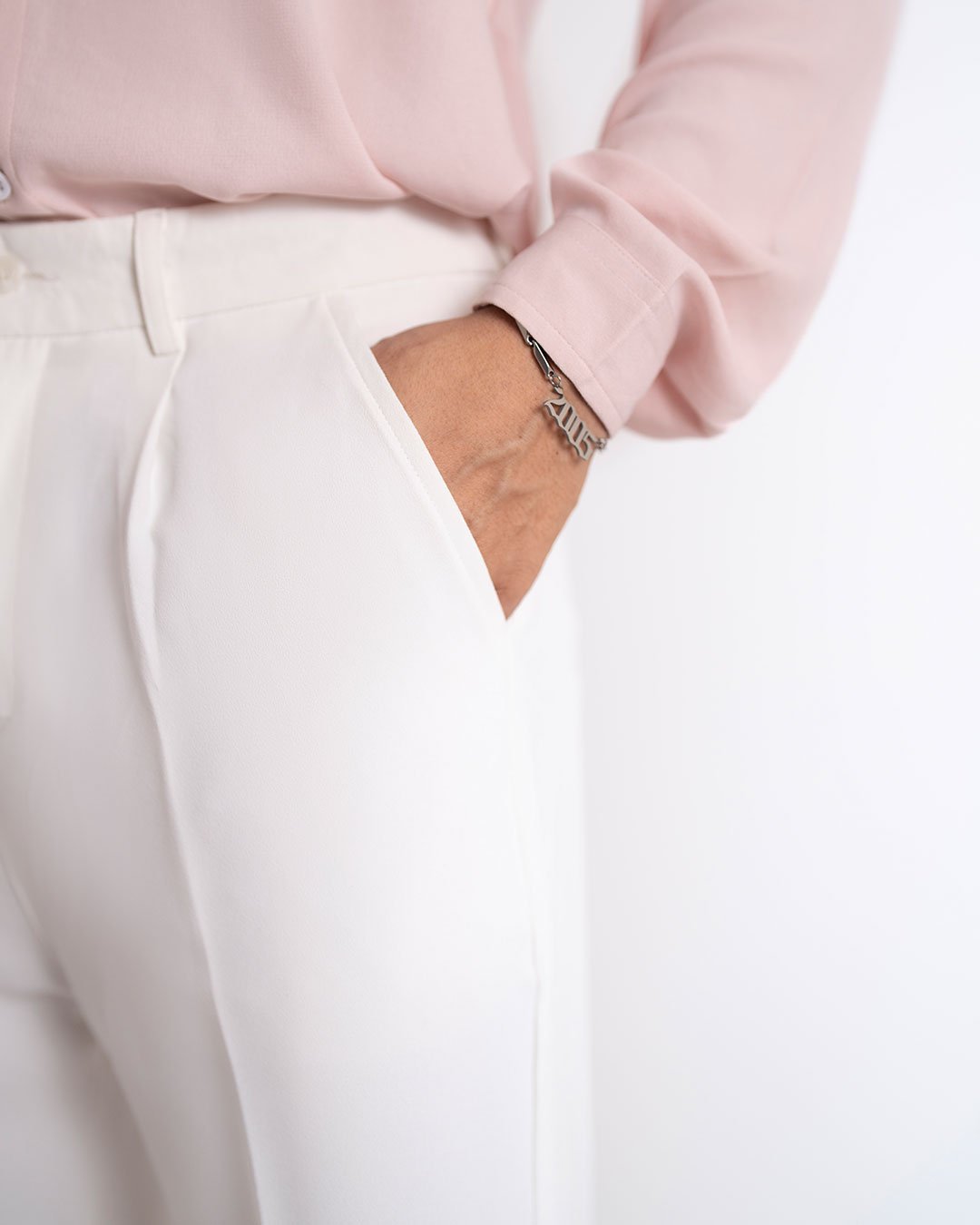 Regal Off-White Pleated Pants