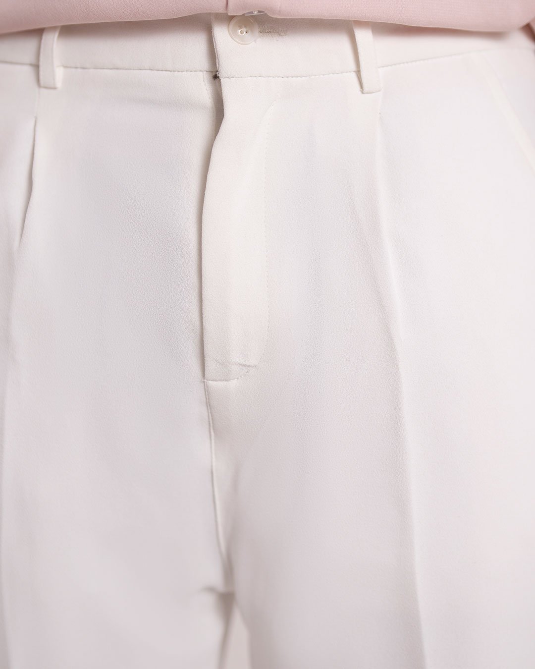 Regal Off-White Pleated Pants