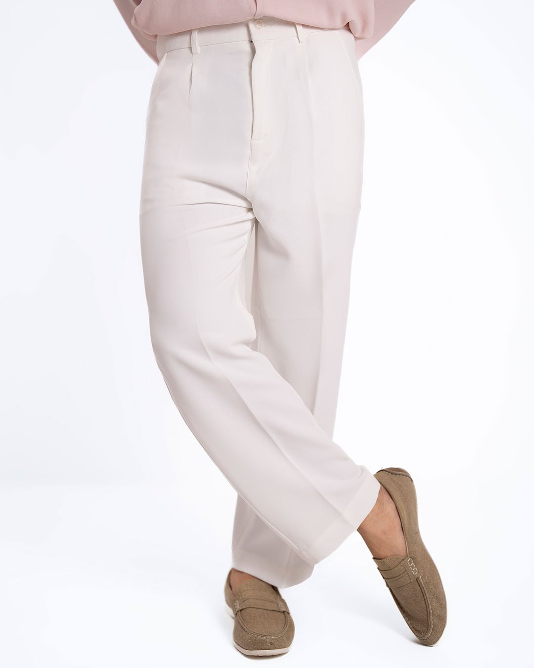 Regal Off-White Pleated Pants