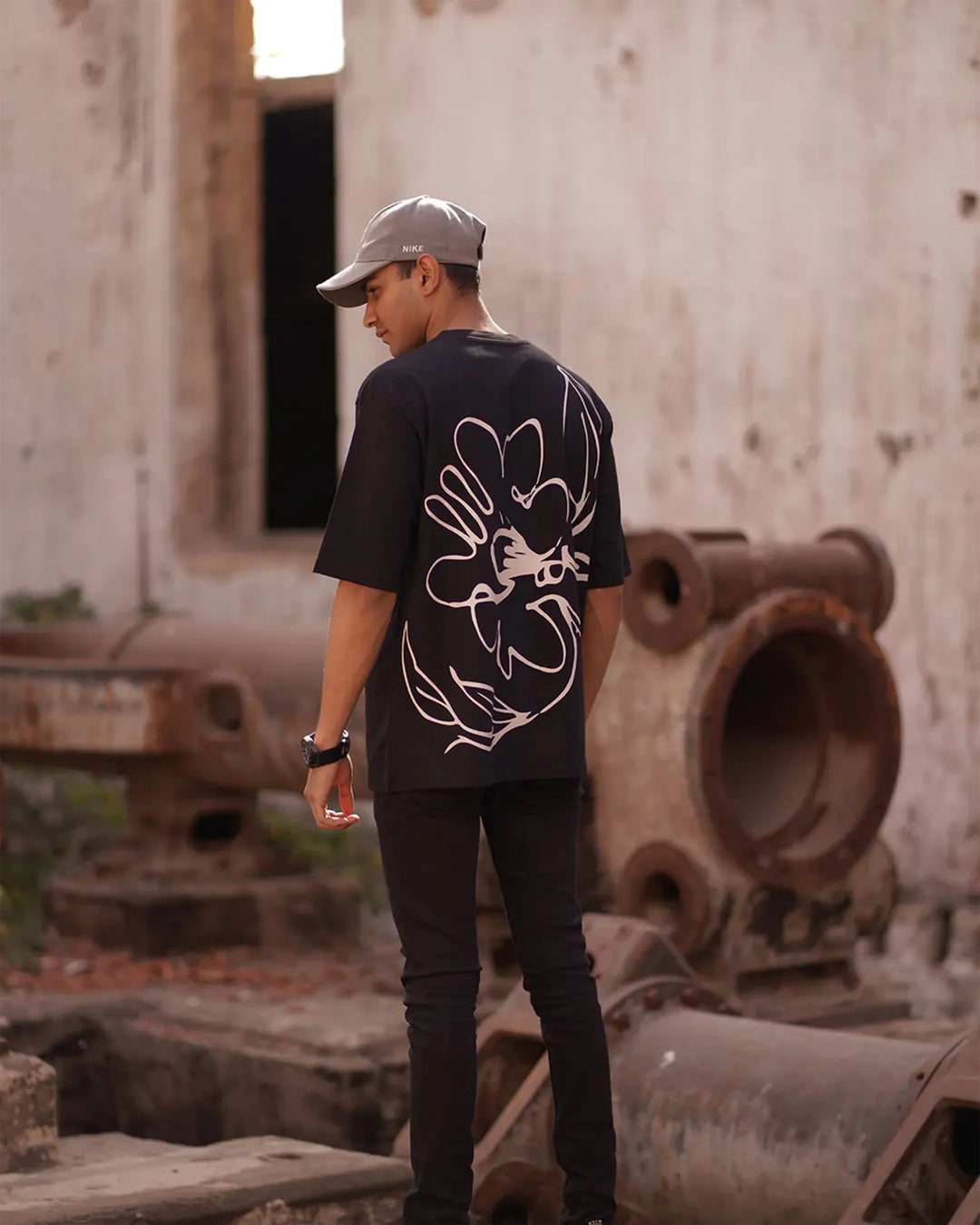 Black petal oversized tees