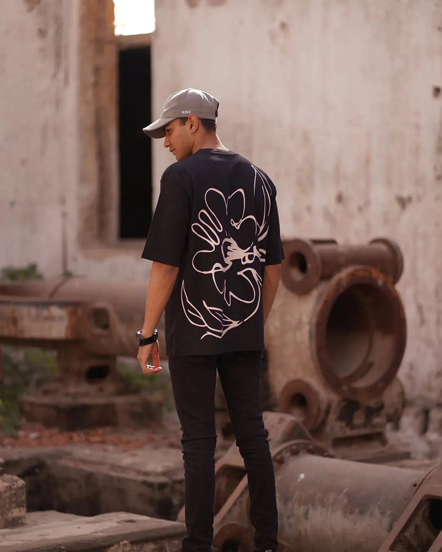 Black petal oversized tees