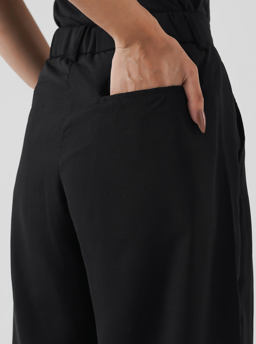 Noir Double Pleated Wide Leg Pants